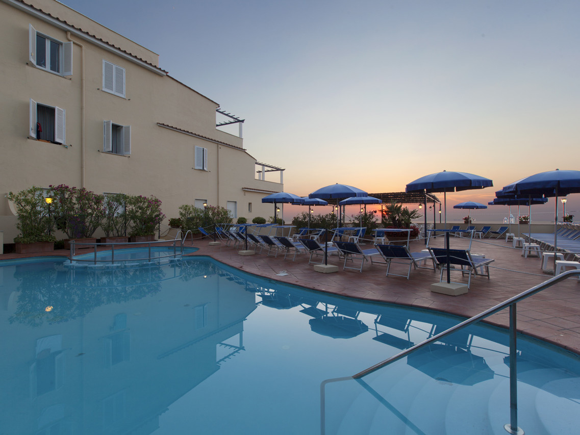 Hotel Piccolo Paradiso Hotel By The Sea In Massa Lubrense